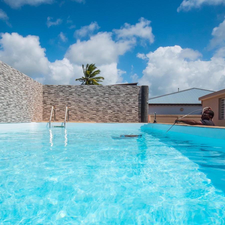 Studio Jacuzzis Et Piscine Au Centre Ville De Port-Louis Zewnętrze zdjęcie