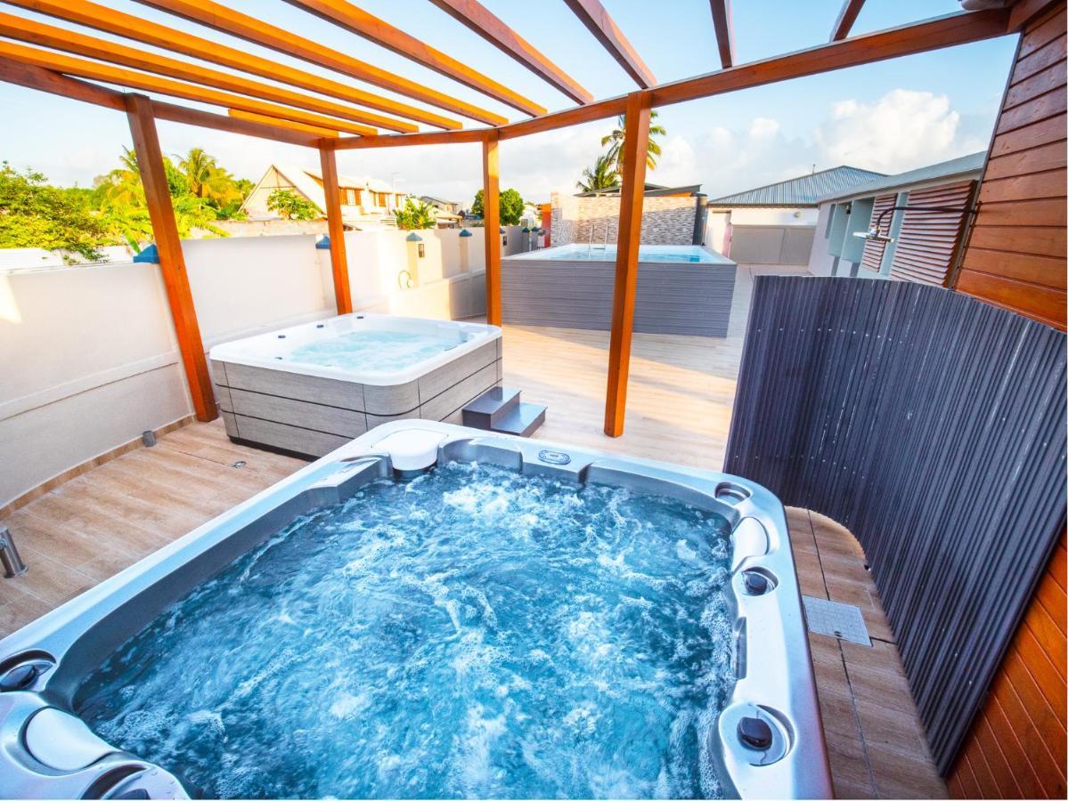 Studio Jacuzzis Et Piscine Au Centre Ville De Port-Louis Zewnętrze zdjęcie